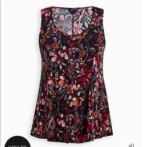 Torrid fit and flare top NWT